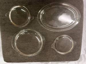 lot 126 image: Pyrex Casserole Dish Covers