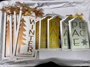 lot 135 image: 4 Rectangle Winter Wonderland Signs & 5 Peace Signs