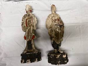 lot 138 image: 2 Vintage Asian Statue Lamps-No Cords