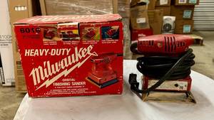 lot 5 image: Milwaukee Orbital Sander