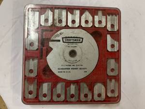 lot 9 image: Craftsman RadialTable Saw Molding Kit