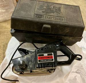 lot 15 image: Craftsman 3 Belt Sander