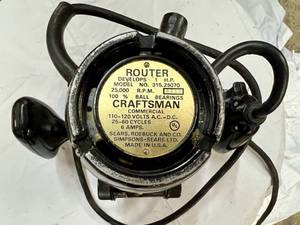 lot 18 image: Craftsman Router 1HP 6AMPS.