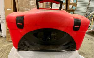 lot 29 image: Radio Cooler-AMFM