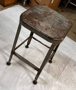 lot 41 image: Metal Shop Stool