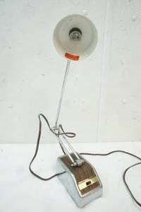lot 2 image: Vintage Desk Lamp