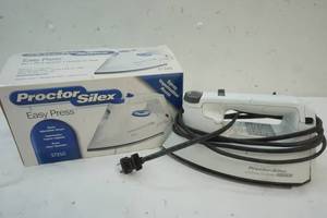 lot 13 image: Proctor Silex Electric Iron