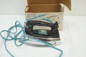 lot 51 image: Proctor Silex Lightweight Electric Iron