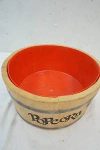 lot 77 image: Popcorn Bowl