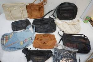 lot 79 image: Variety of Hand bags & Purses