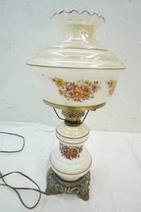 lot 99 image: Table Lamp