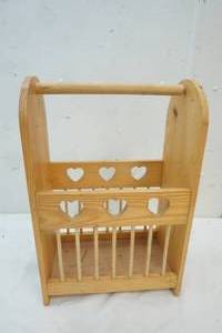 lot 106 image: Light Colored Wood Magazine Rack