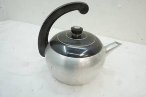 lot 113 image: Aluminum Tea Pot