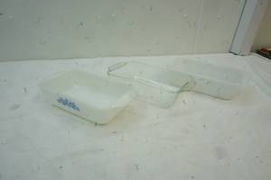 lot 121 image: 3 Bread Baking Dishes
