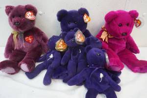 lot 205 image: Beanie Babies 1997 to 2000