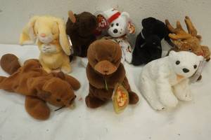 lot 207 image: Beanie Baby set