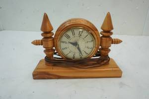 lot 230 image: Wooden clock