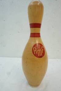 lot 253 image: Vintage Wooden Bowling Pin
