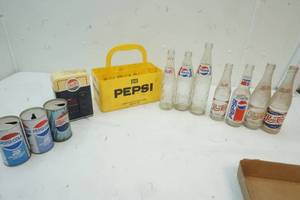 lot 255 image: Variety of Vintage Pepsi-Cola Product