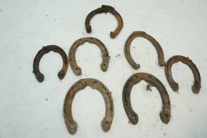 lot 274 image: Vintage Horseshoes