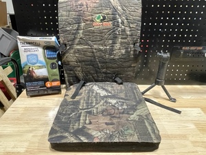Outdoor Folding Cushion, Thermacell Mosquito Repellent, Bi Pod