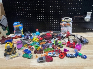Large Lot of Kids Collectible Toys