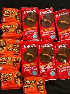 lot 290 image: Peanut butter cup variety Bag Best By 092023