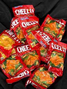 lot 488 image: Cheez it Bundle hot and spicy