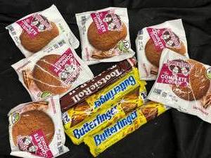 lot 520 image: Cookies and butterfingers