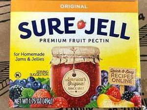lot 557 image: Sure Jell Pack of 19 Best By 05092026