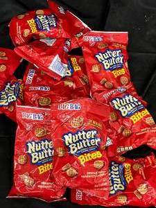 lot 565 image: Nutter Butter Bites Best By 10082023