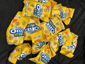 lot 568 image: Oreo Golden Minis Best By 06022024