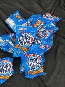 lot 591 image: Chips Ahoy