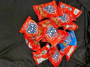 lot 592 image: Chips Ahoy Chewy