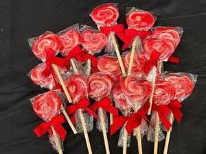 lot 844 image: Heart Suckers Bag Best By 112025