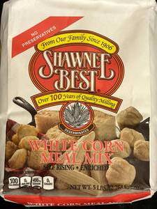 lot 251 image: Shawnee Best White corn meal mix 8 bags 5ib each Best By 12092023