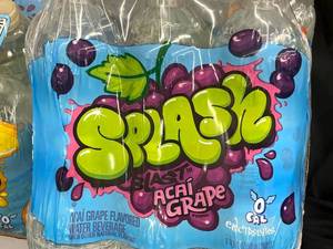 lot 214 image: Splash Electrolyte flavored water 24 pack