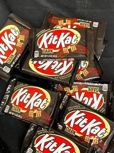 lot 246 image: Kit Kat Dark 12 bars Best By 102023