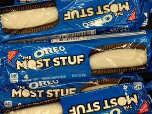 lot 765 image: Oreo Most Stuff Best By 10262023