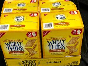 lot 928 image: Wheat Thins 4 Boxes Best By 11222023
