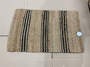 lot 212 image: Barnyard Designs 2 x 3 Jute Rug for Indoors, NATURALBLACK