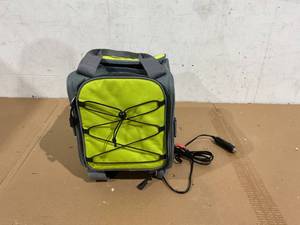 lot 188 image: 15 Quarts Car Cooler 24V Refrigerator Plug In