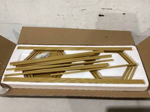 lot 307 image: Wedding Flower Stand Gold
