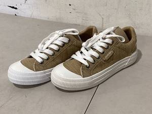 lot 320 image: SIZE 8.5 Rocket Dog Womens Cheery Sneaker