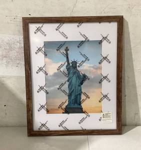lot 356 image: SESEAT 16x20 Picture Frame Brown