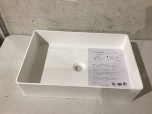 lot 553 image: 21x14 Bathroom Sink