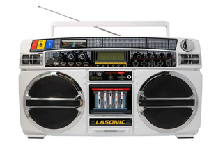 lot 16 image: Lasonic i-931BT Classic 80s Style Design with upgraded technology rechargeable Bluetooth Boombox - WHITE