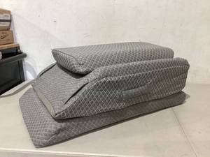 lot 608 image: Foot levelers Pillow