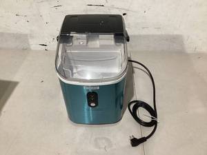 lot 567 image: Nugget Ice Maker Countertop