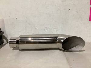 lot 603 image: Truck Exhaust